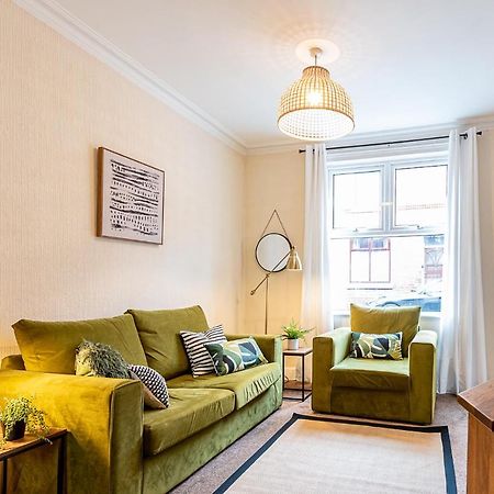 2 Bed, Up To 6 Guests Near Chester City Centre Exteriör bild