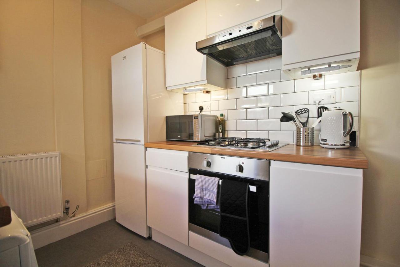 2 Bed, Up To 6 Guests Near Chester City Centre Exteriör bild