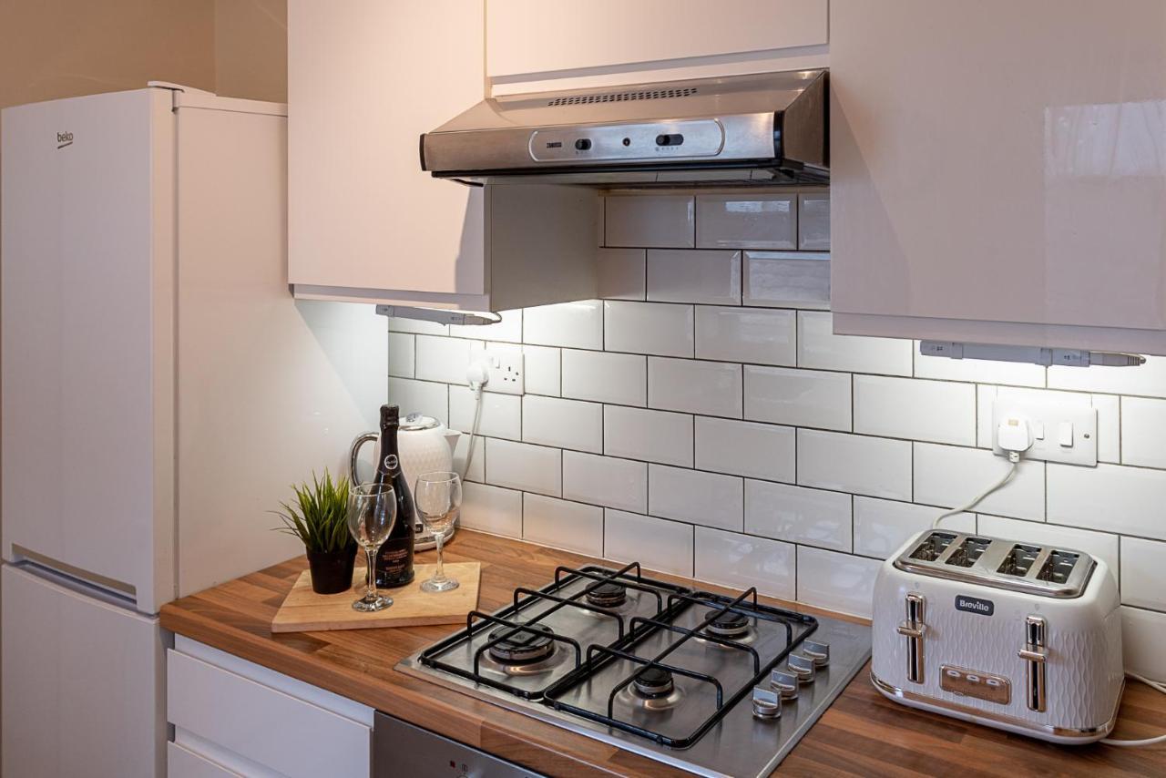 2 Bed, Up To 6 Guests Near Chester City Centre Exteriör bild