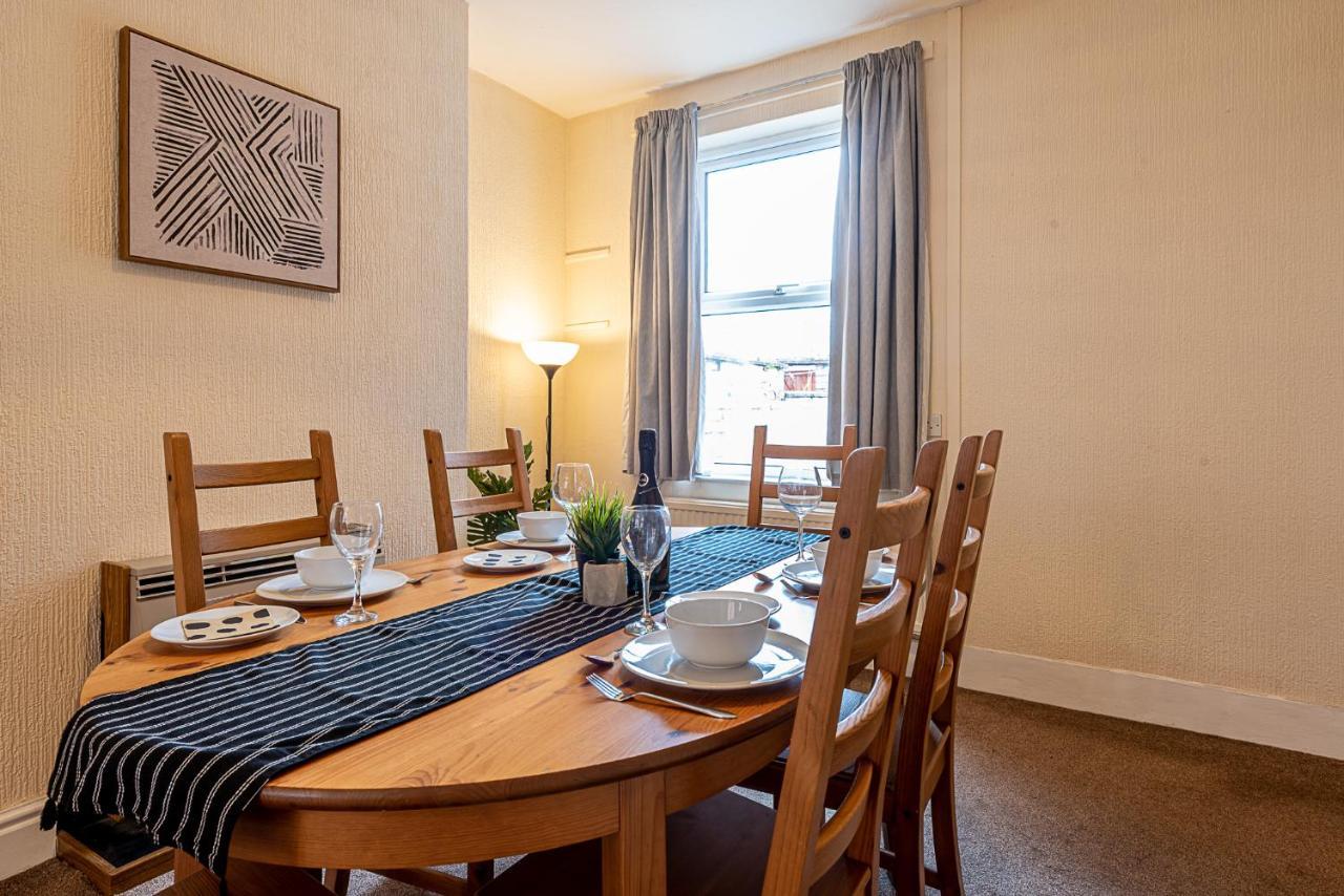 2 Bed, Up To 6 Guests Near Chester City Centre Exteriör bild
